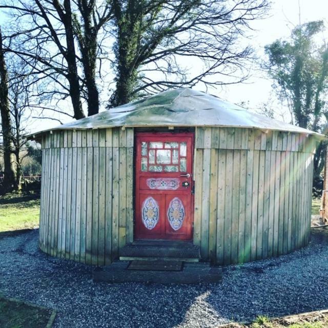 Mcclure Yurt At Carrigeen Glamping Kilkenny Zewnętrze zdjęcie