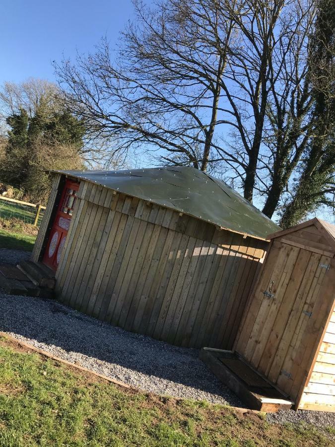 Mcclure Yurt At Carrigeen Glamping Kilkenny Zewnętrze zdjęcie